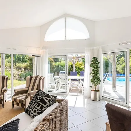 منتجع Oasis Les Jardins Des Sables D'olonne 3*