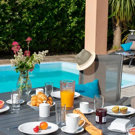 Oasis Les Jardins Des Sables D'olonne Üdülőközpont 3*