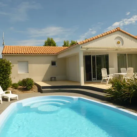 Oasis Les Jardins Des Sables D'olonne 3* 莱萨布勒-多洛讷